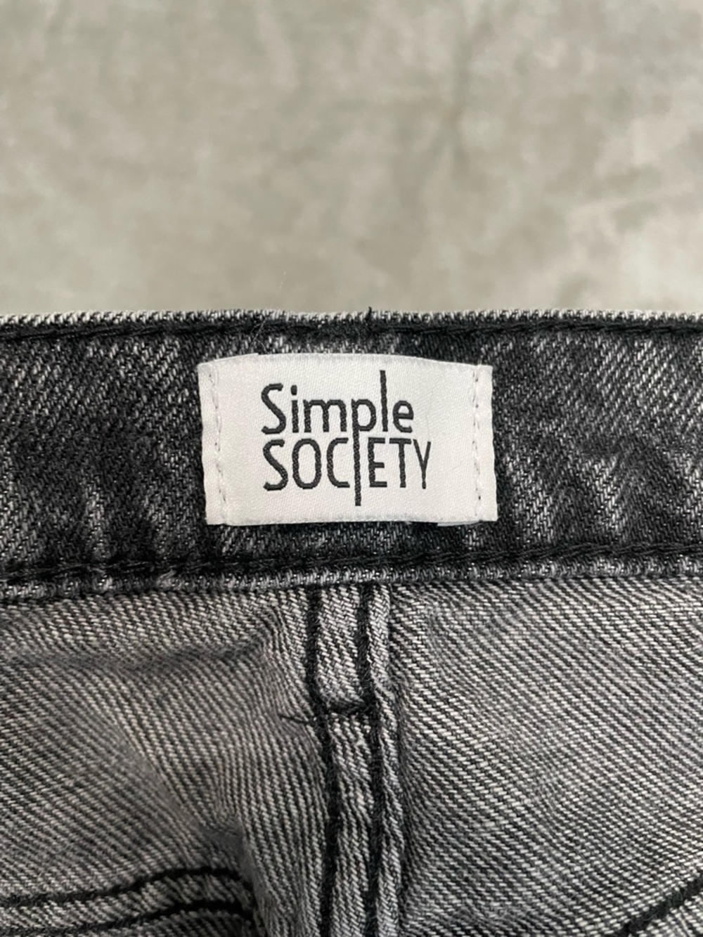 Simple Society Black Acid Wash Distressed Straight Leg Jeans Size 9/29 - Picture 7 of 11